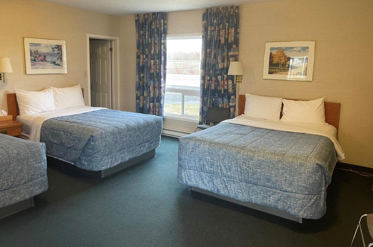 Country Inn Listowel מראה חיצוני תמונה