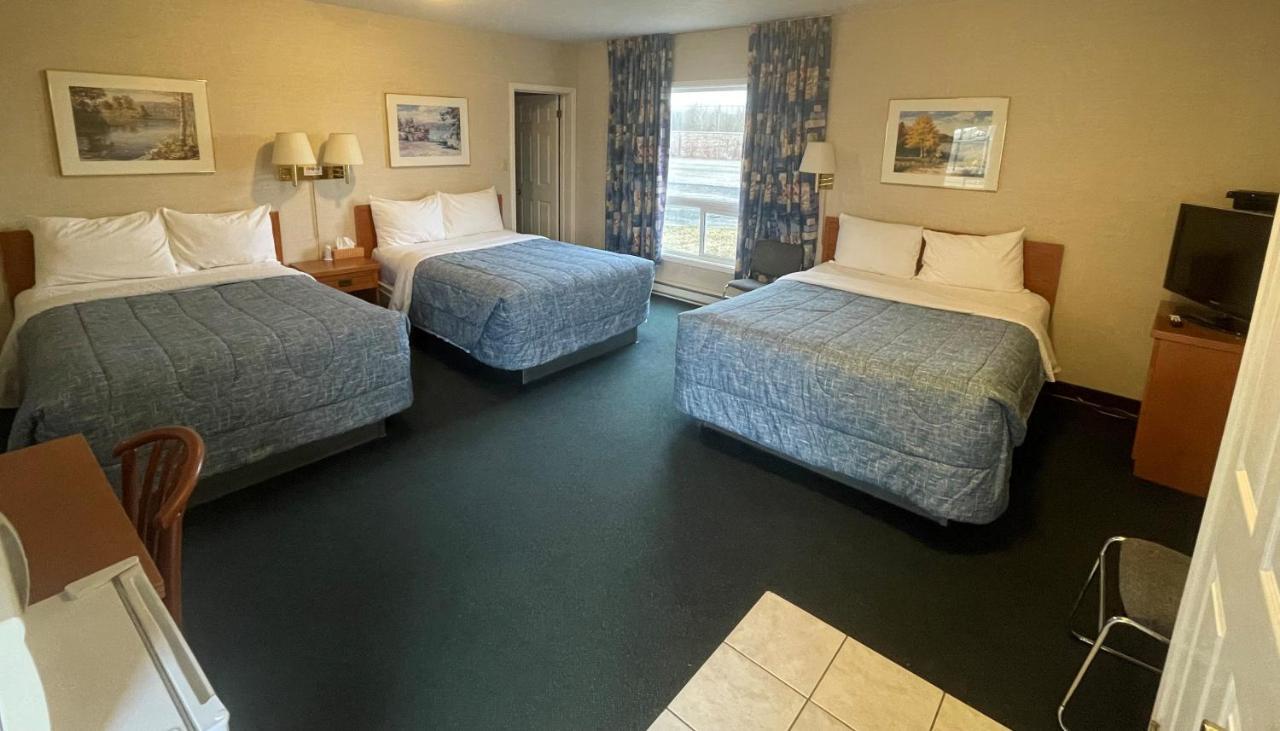 Country Inn Listowel מראה חיצוני תמונה