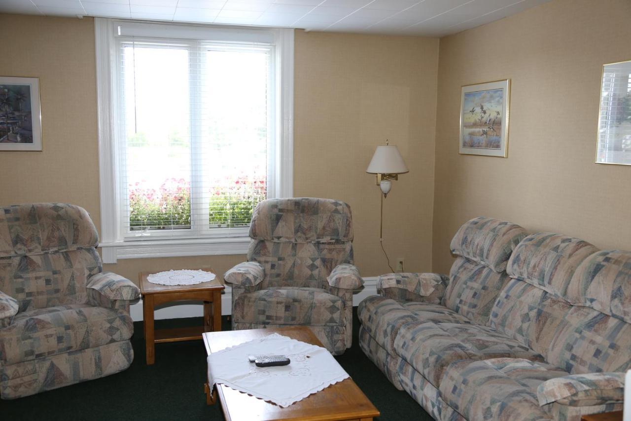 Country Inn Listowel מראה חיצוני תמונה