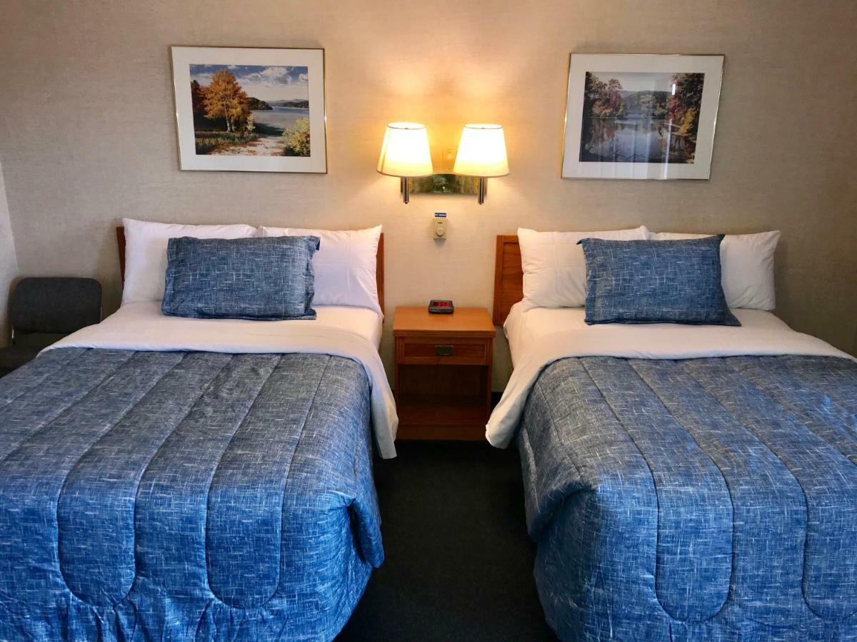 Country Inn Listowel מראה חיצוני תמונה