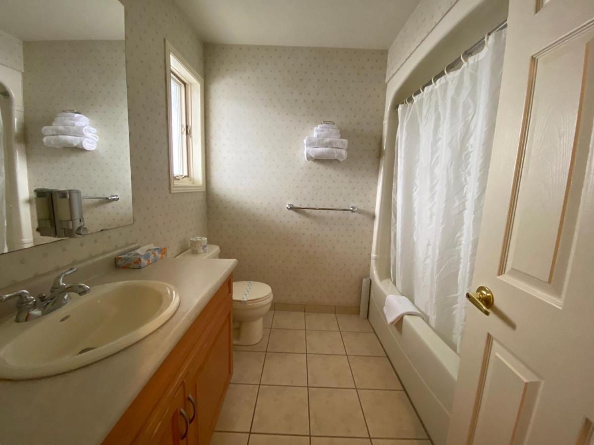 Country Inn Listowel מראה חיצוני תמונה